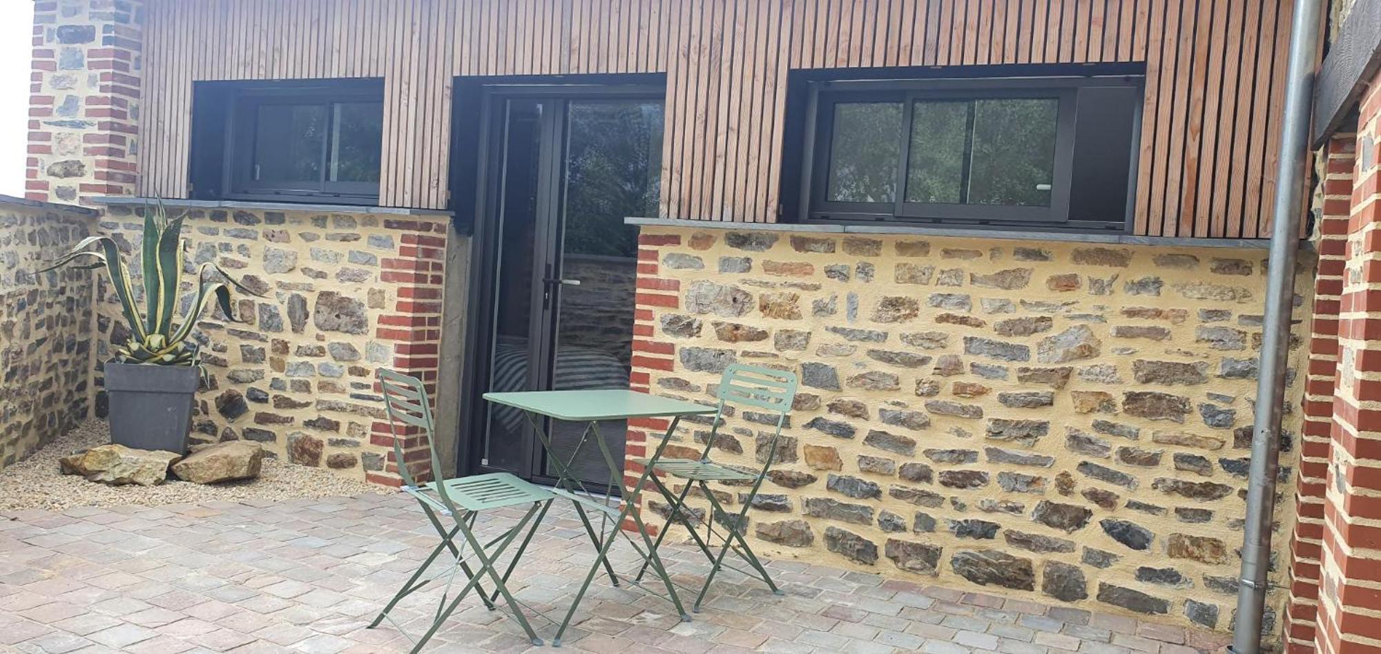 Studio Pic Au Vert Martigné-Ferchaud Exteriör bild